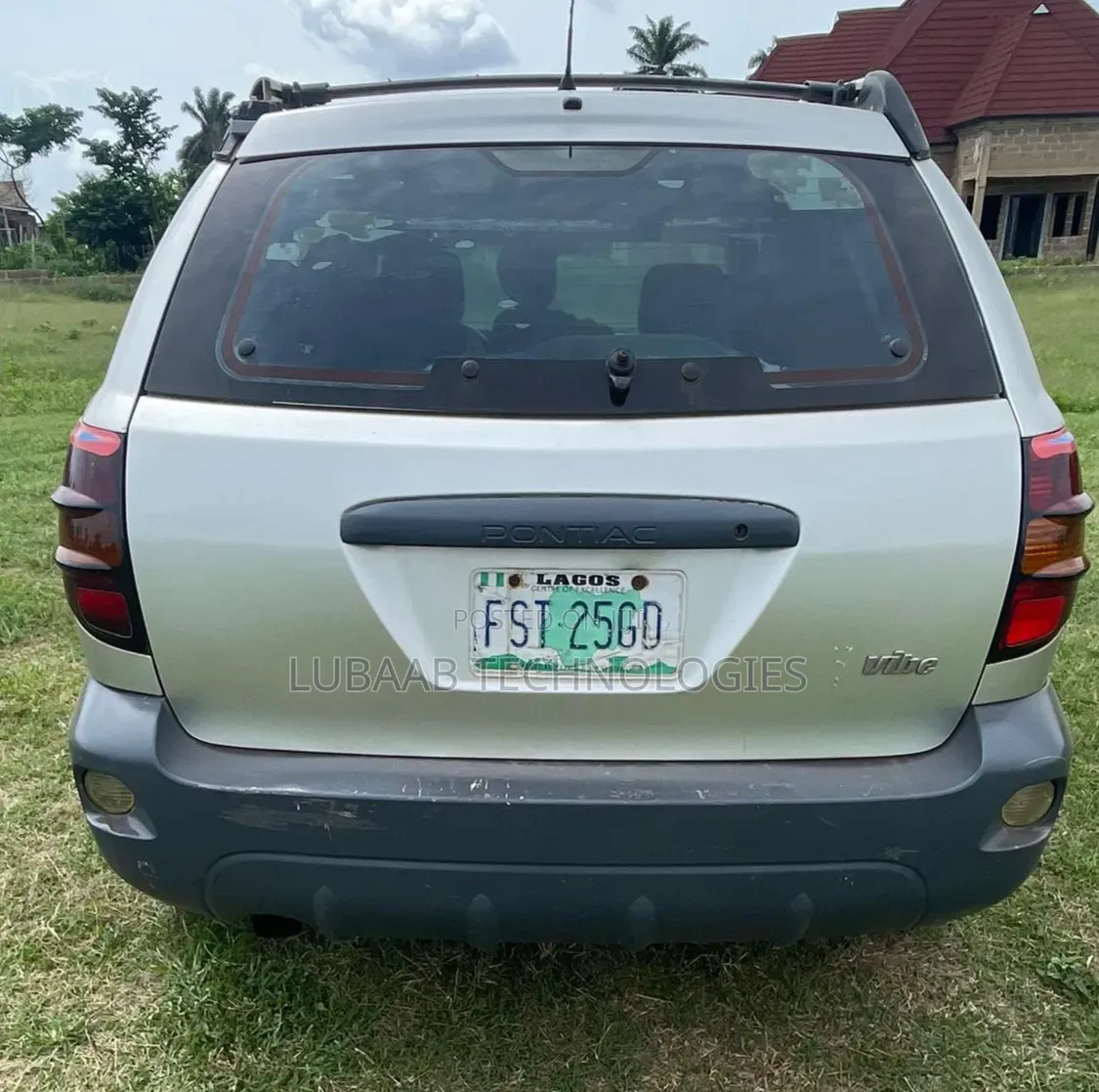 Pontiac Vibe Automatic 2003 Silver