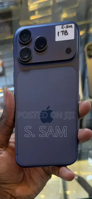 Apple iPhone 17 Pro Max 1 TB Blue