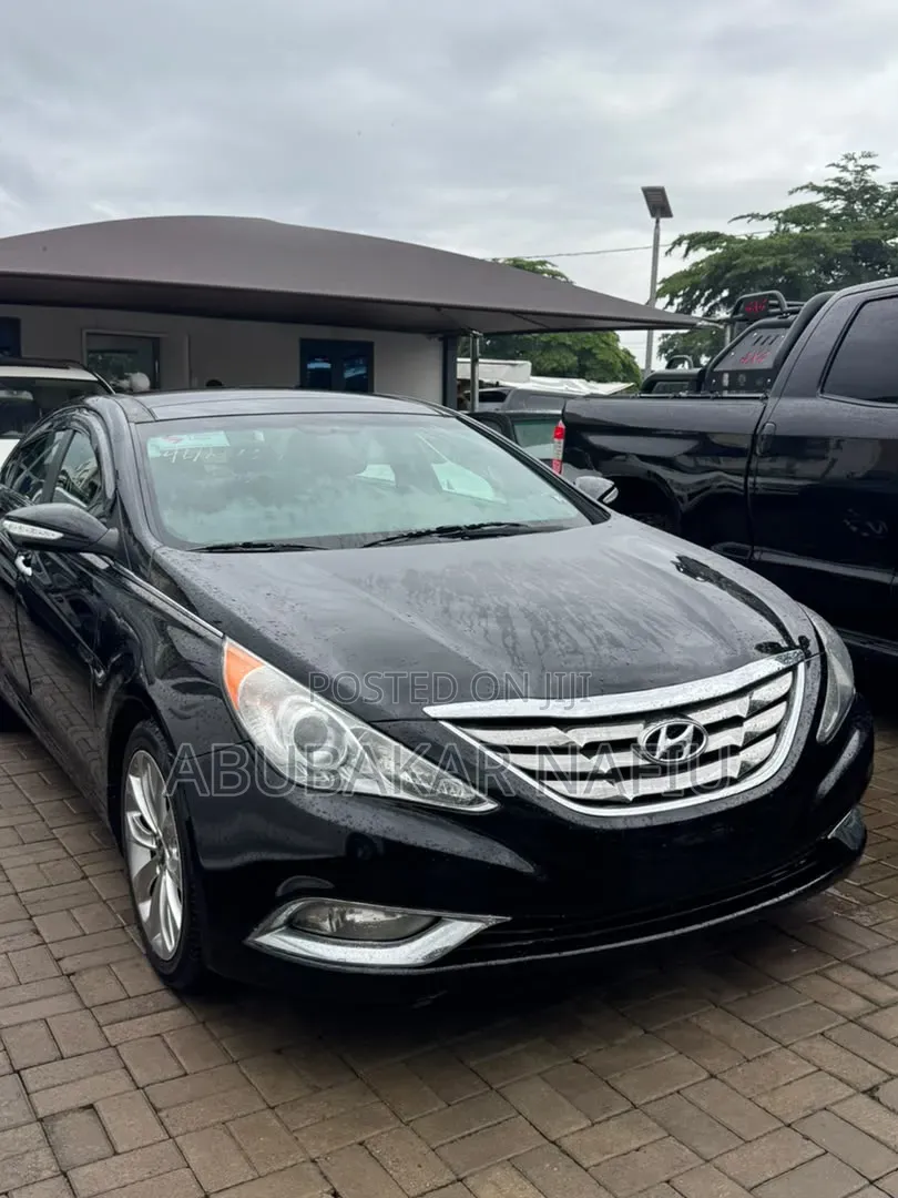 Hyundai Sonata 2013 Black