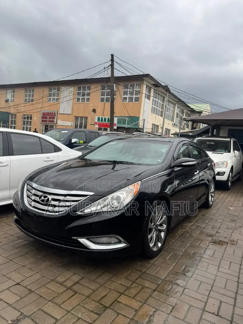 Hyundai Sonata 2013 Black