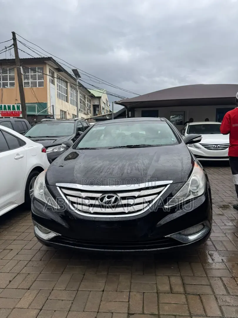 Hyundai Sonata 2013 Black