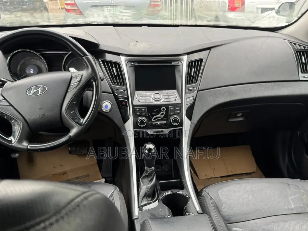 Hyundai Sonata 2013 Black