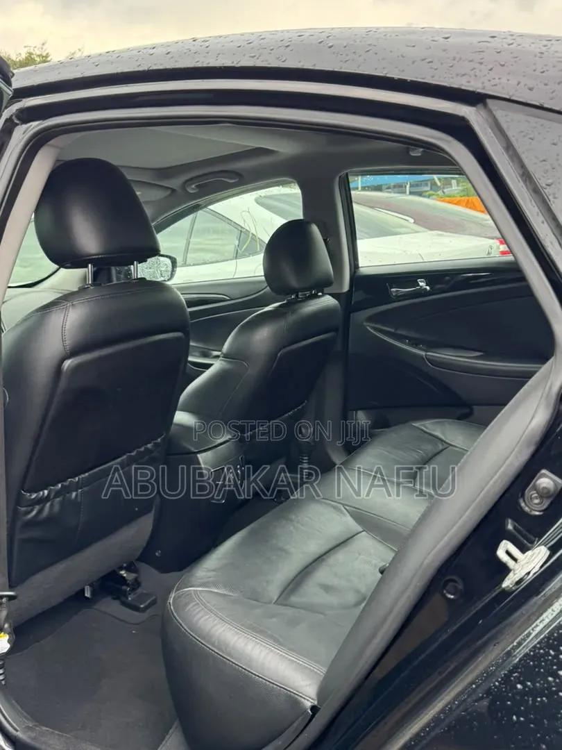 Hyundai Sonata 2013 Black