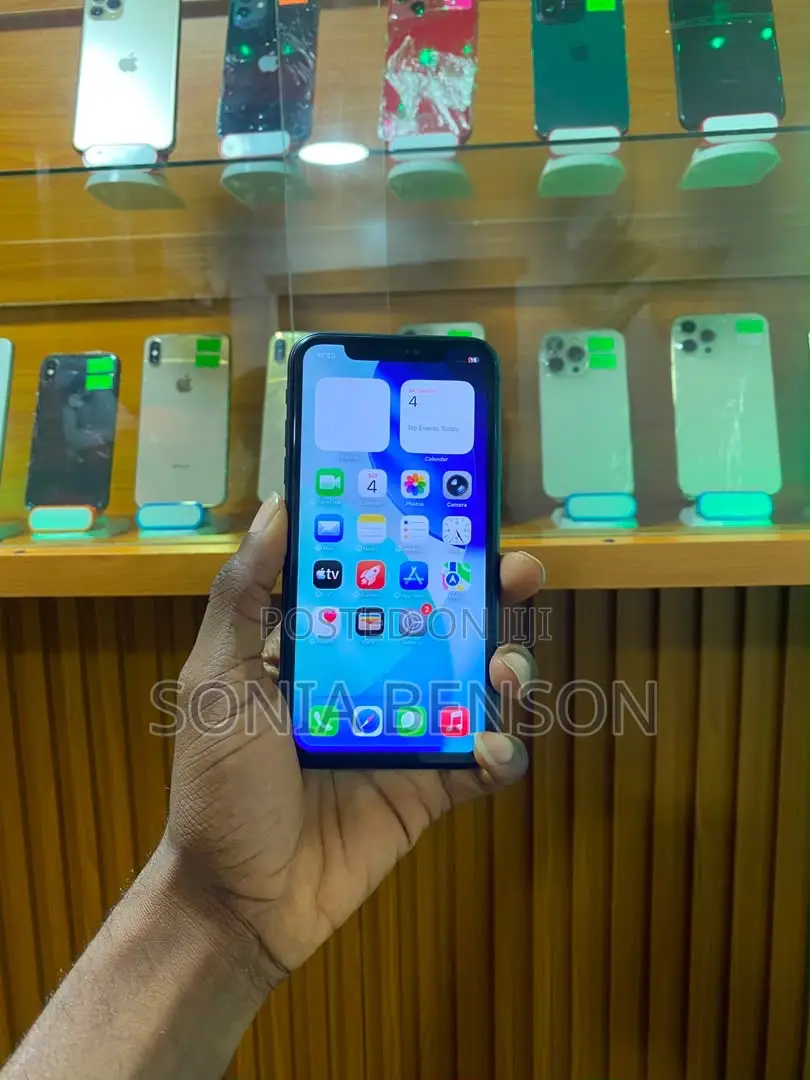 Apple iPhone 11 64 GB Black