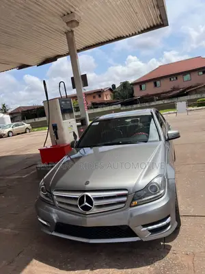 Mercedes-Benz C300 Luxury 4Matic Sedan AWD (3.5L 6cyl 7A) 2013 Gray