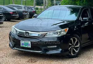 Honda Accord Touring 4dr Sedan FWD (3.5L 6cyl 6A) 2016 Black