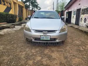 Honda Accord 2005 Silver