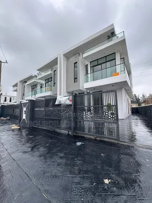 4bdrm Duplex in Ikota Villa Estate for sale
