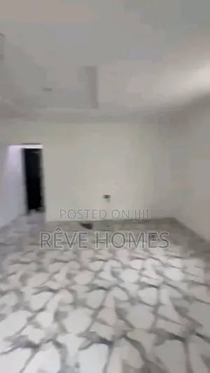 3bdrm Block of Flats in Phase 2 for rent