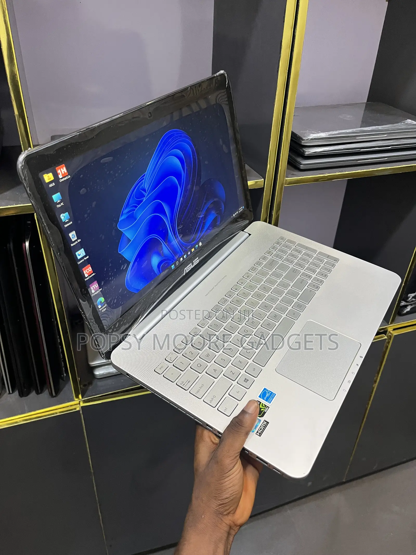 Laptop Asus N550JX 8GB Intel Core i7 SSD 256GB
