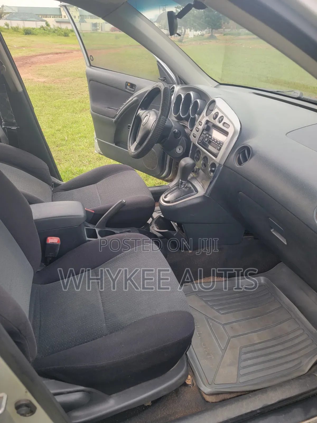 Toyota Matrix 2004 Silver
