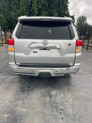 Toyota 4-Runner 2010 Silver