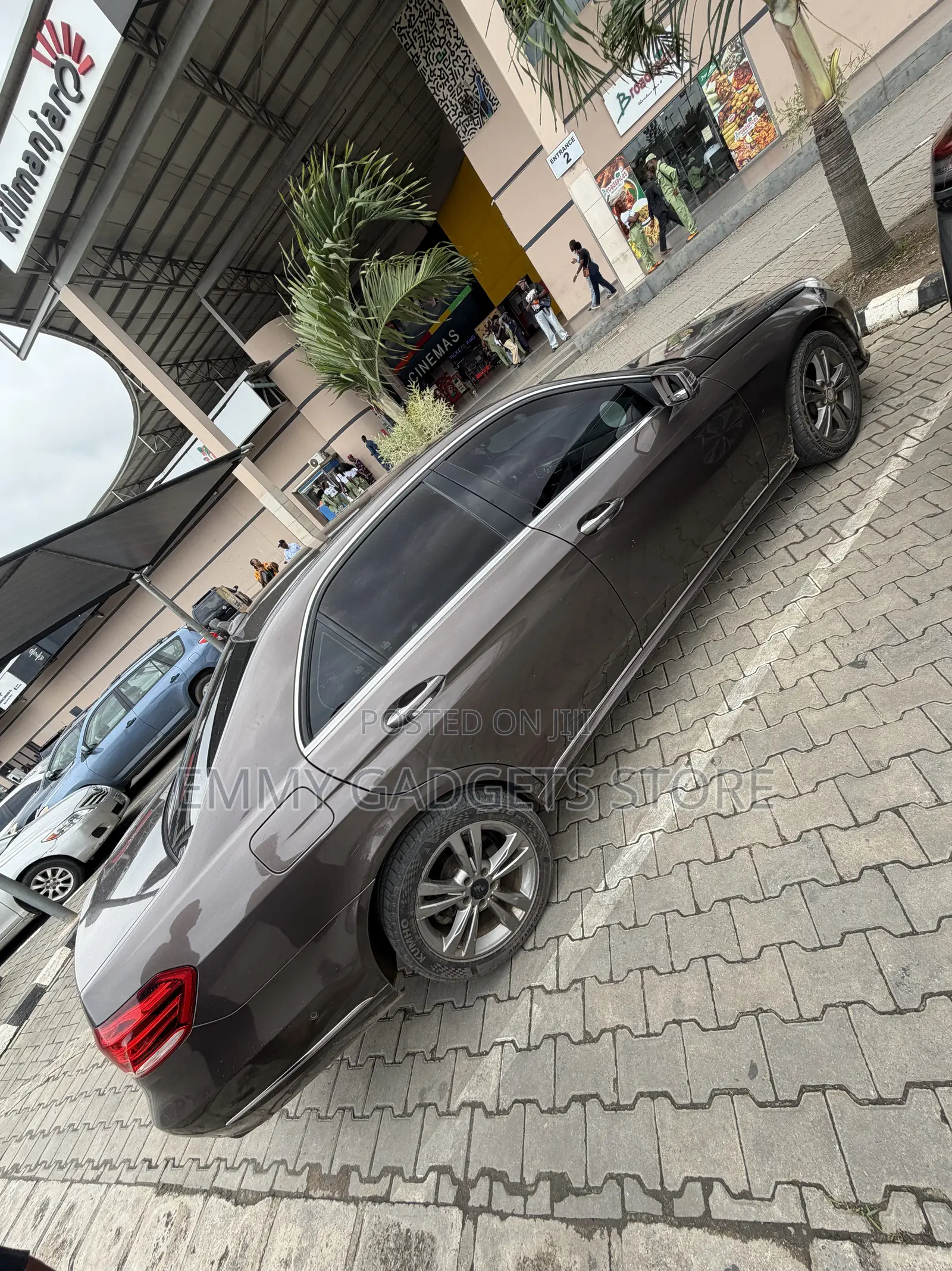 Mercedes-Benz E350 2015 Brown