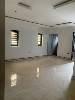 2bdrm Block of Flats in Okota for rent