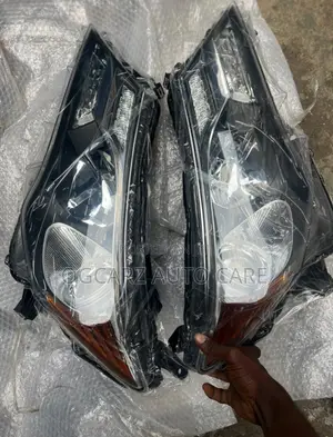 Headlamp Rav4 2013 / 2014 / 2015 Available Now