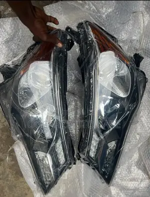 Headlamp Rav4 2013 / 2014 / 2015 Available Now