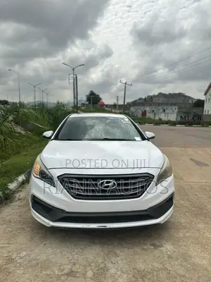 Hyundai Sonata SE 2016 White