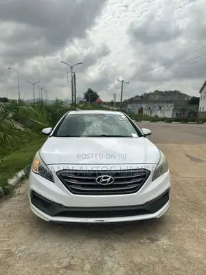 Hyundai Sonata SE 2016 White