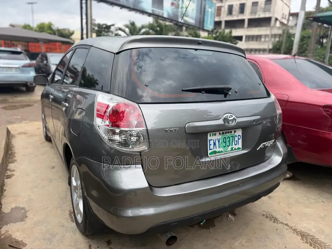 Toyota Matrix 2008 Gray