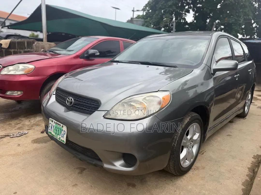 Toyota Matrix 2008 Gray