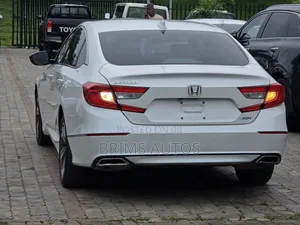 Honda Accord 2018 White