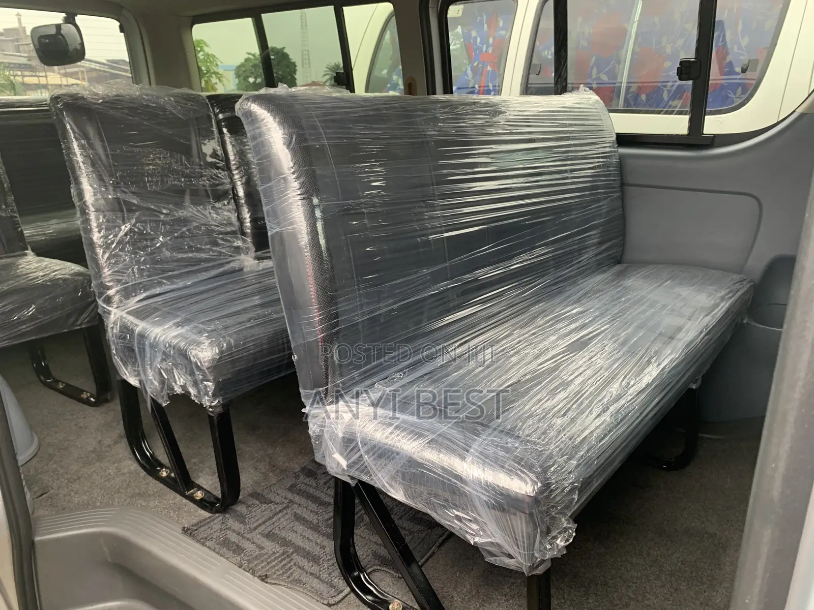 Toyota HiAce 2016 Silver