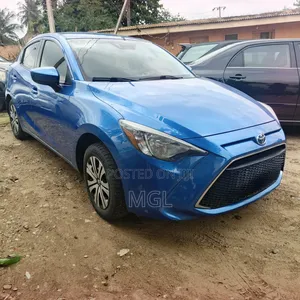 Toyota Yaris 2019 Blue
