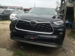 Toyota Highlander Platinum 2021 Black