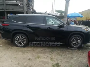 Toyota Highlander Platinum 2021 Black