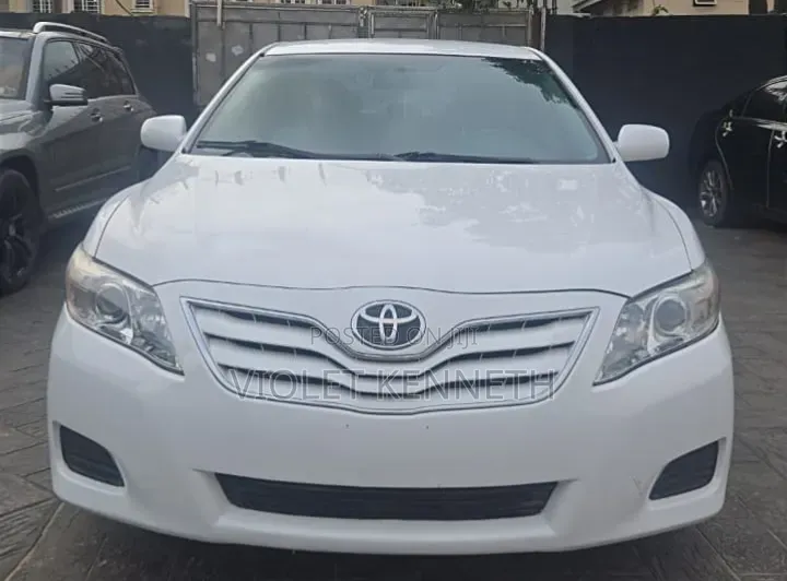 Toyota Camry 2010 White