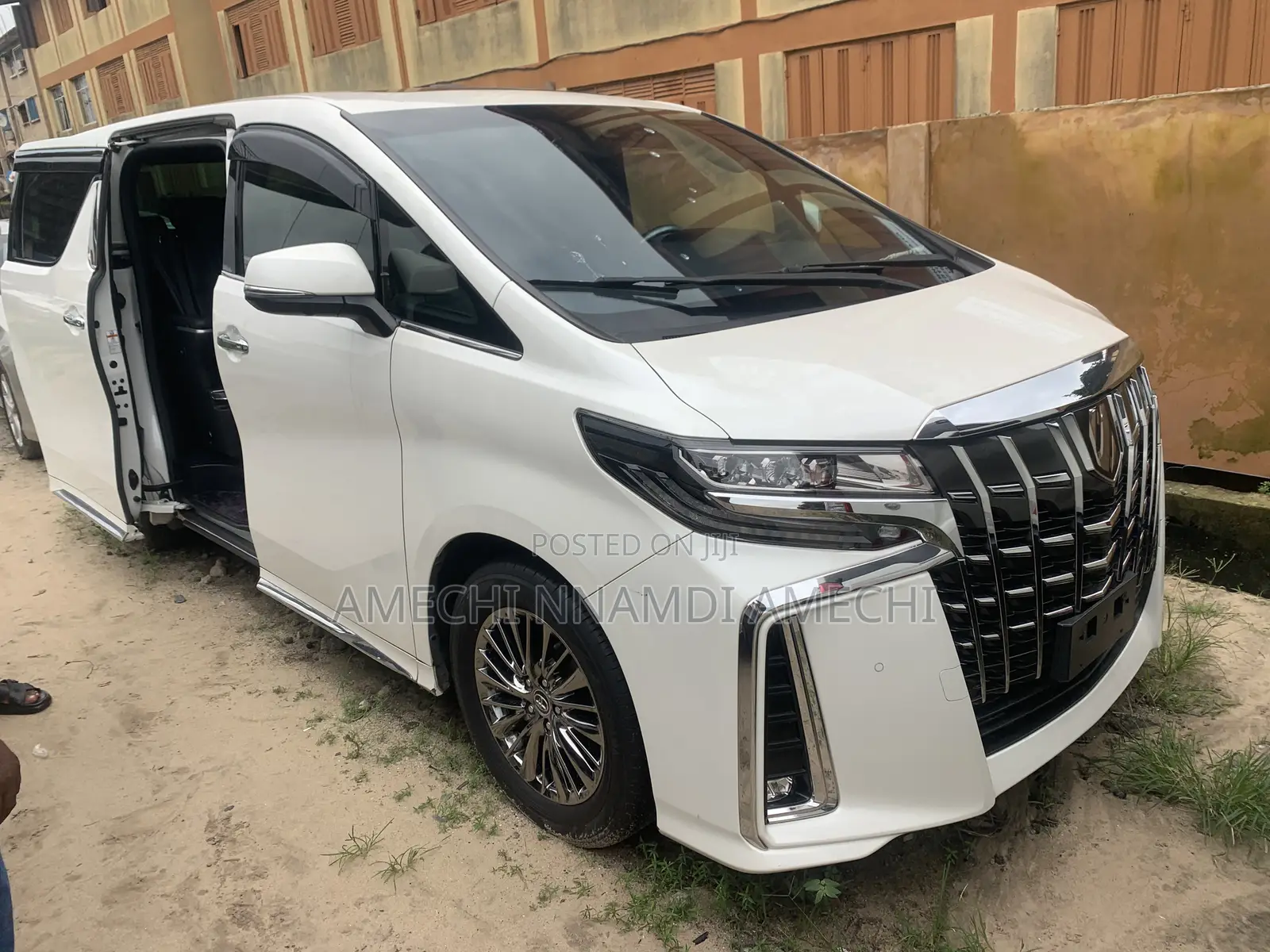 Toyota Alphard 2.5 Petrol AWD 2019 White