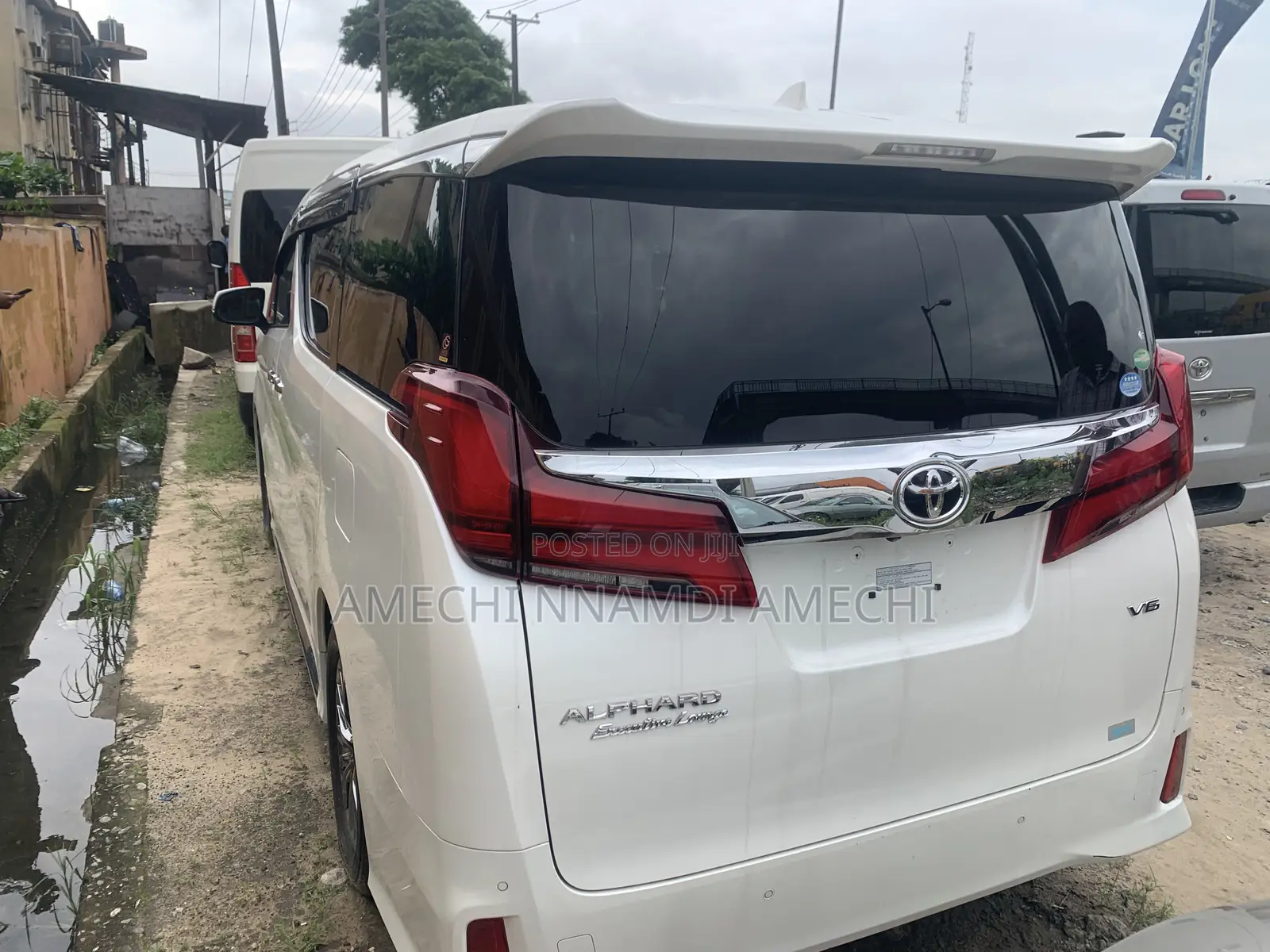 Toyota Alphard 2.5 Petrol AWD 2019 White