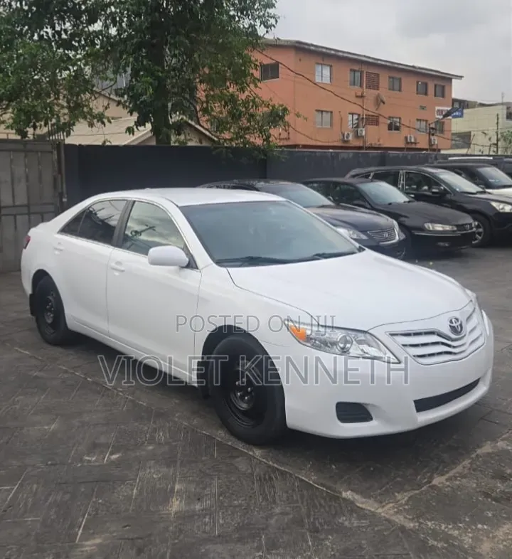 Toyota Camry 2010 White
