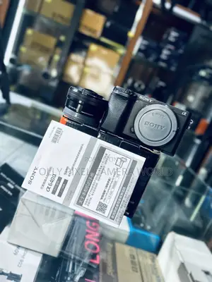Sony A6400 With Lens
