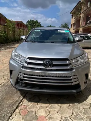 Toyota Highlander 2018 Gray