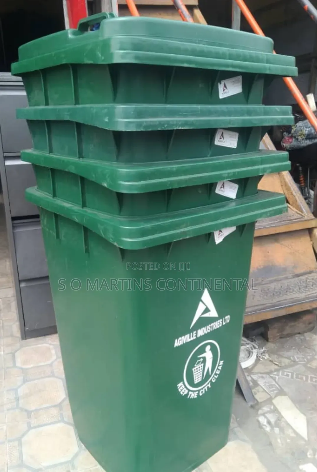 New Model Dust Bin Carrie