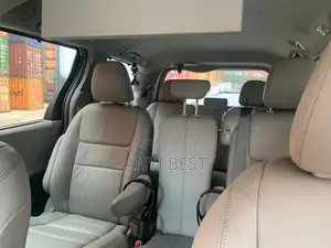 Toyota Sienna 2015 White