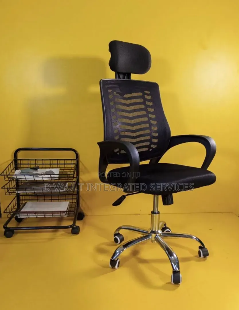 Victory Chair With Headrest