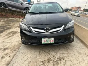 Toyota Corolla 2011 Black