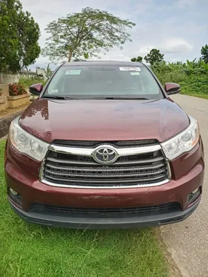 Toyota Highlander LE 4dr SUV AWD (3.5L 6cyl 6A) 2015 Burgundy