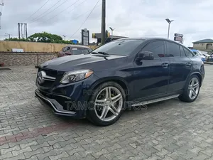Mercedes-Benz GLE-Class 2017 Blue