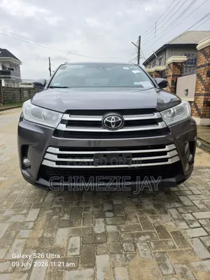 Toyota Highlander 2018 Gray