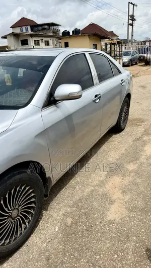 Toyota Camry LE 4dr Sedan (2.4L 4cyl 5A) 2008 Silver