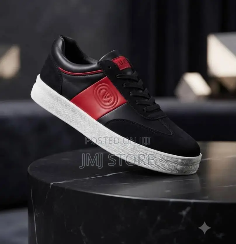 High Quality Sneakers