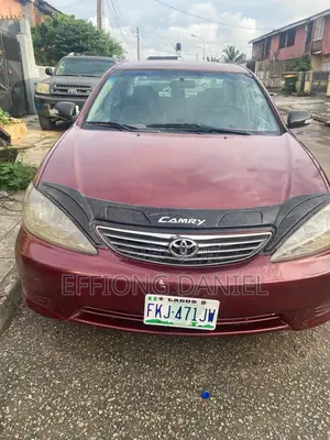 Toyota Camry LE 4dr Sedan (2.4L 4cyl 4A) 2004 Red