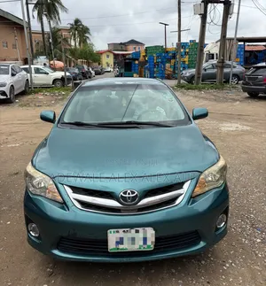 Toyota Corolla 2010 Green