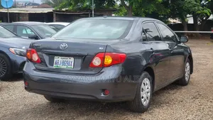 Toyota Corolla 2010 Gray