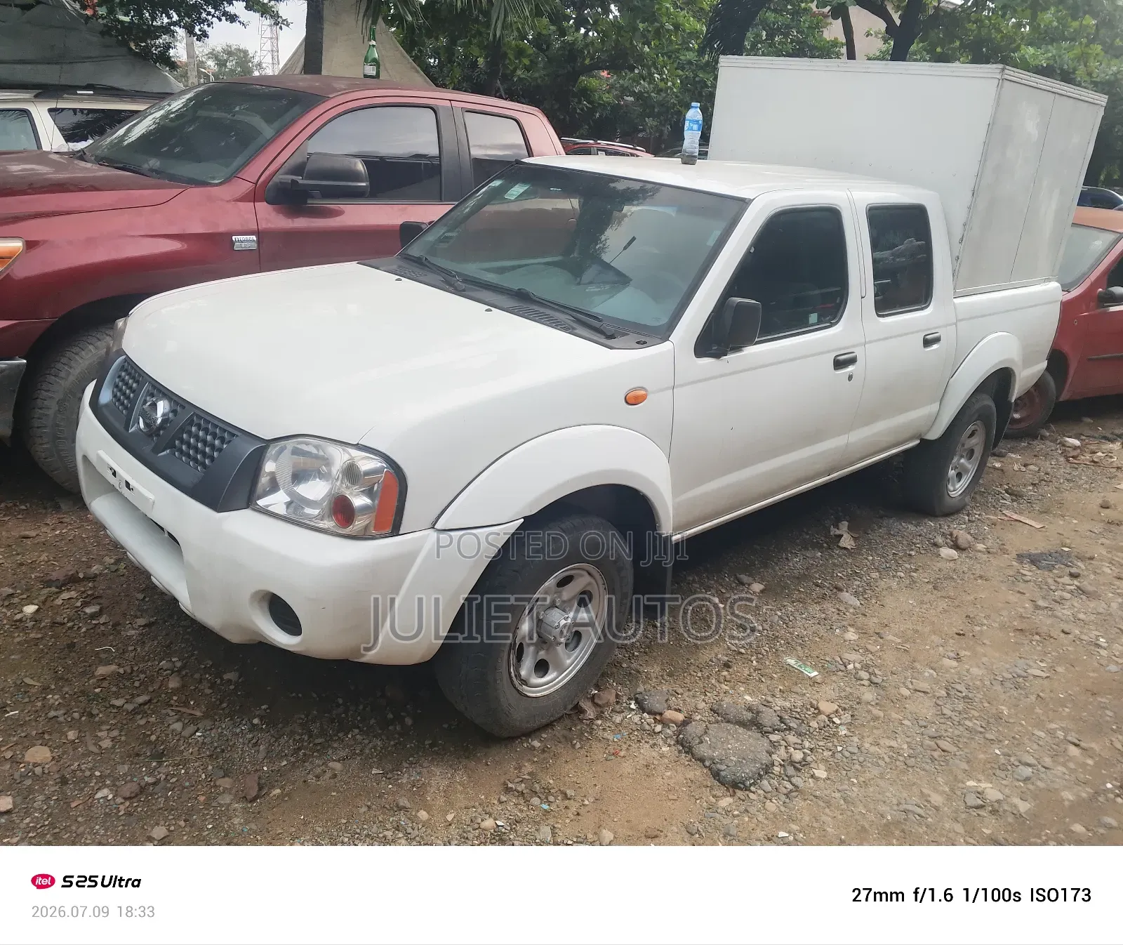 Nissan Frontier 2012 White