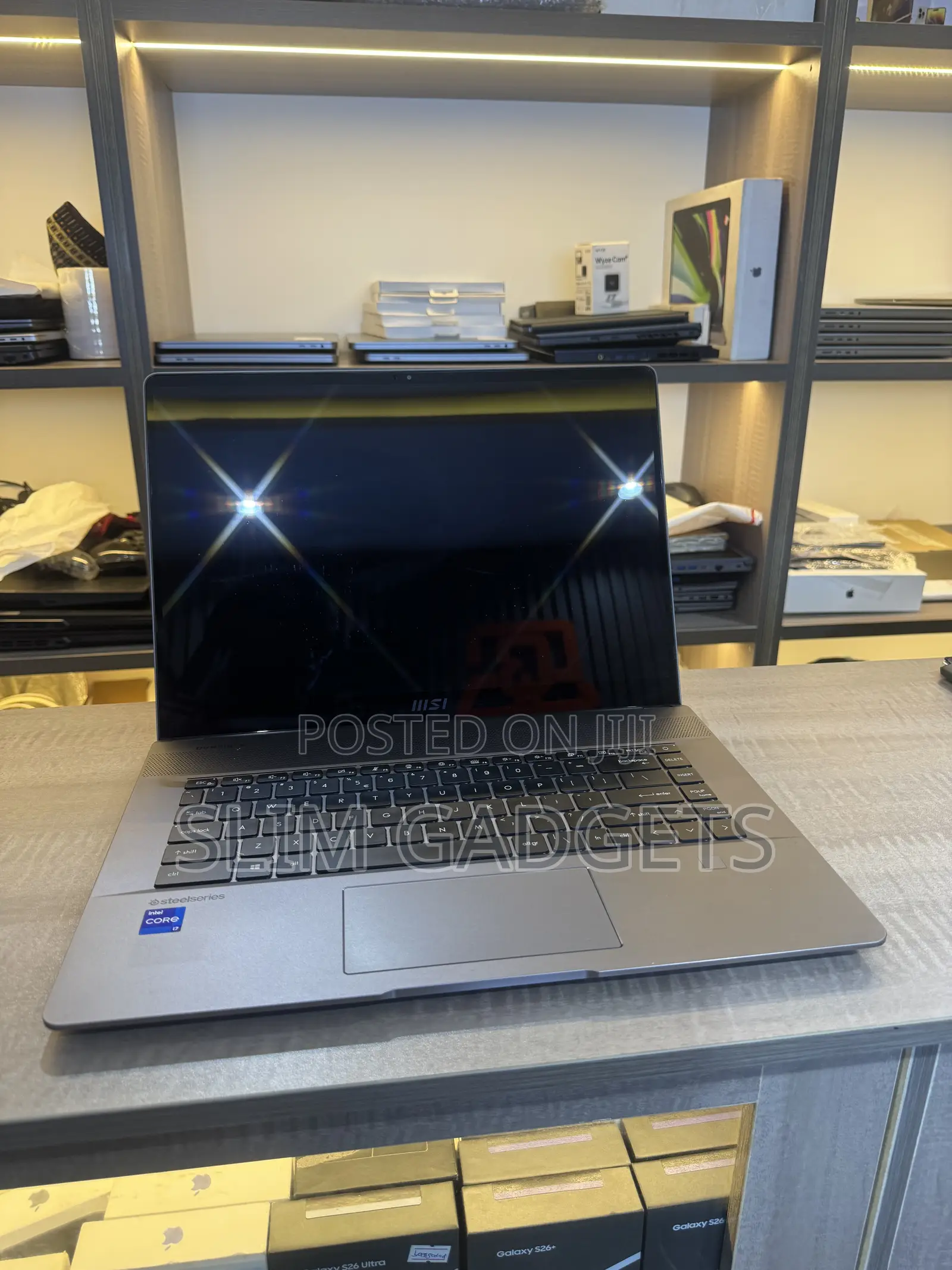 Laptop MSI Creator A16 AI+ 32GB Intel Core i7 SSD 1T