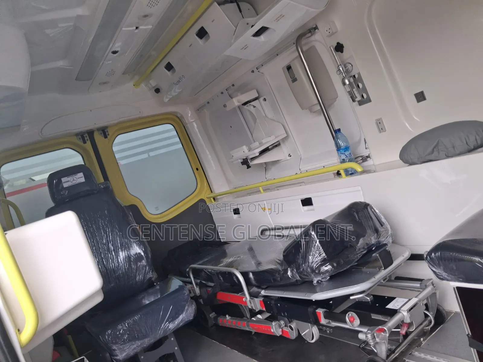Mercedes-Benz Sprinter 2010 Yellow